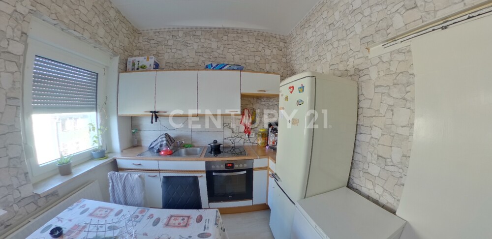 Badezimmer (2. OG links)
